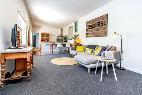 SUNSET BEACH SHACK On SURF - Stayed 1