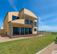 Sunset Cove Beach House - Stayed