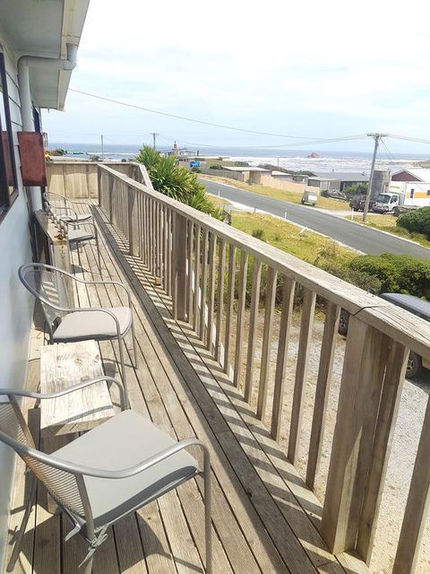 Sunset Holiday Villas - Stays Accommodation 3