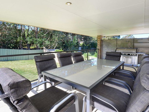 Sunset Over Neptune - Pet Friendly, 5 Min To Beach - Stayed 1