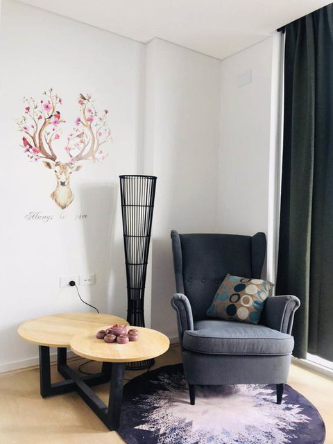 Sunset View 2 Bedroom Apt Next To Station - Stayed 3