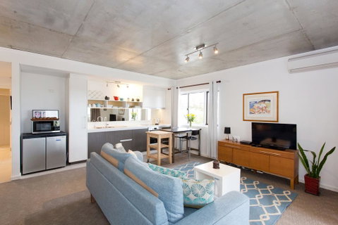 Sunsets By The Beach - Fremantle - Stays Accommodation 1