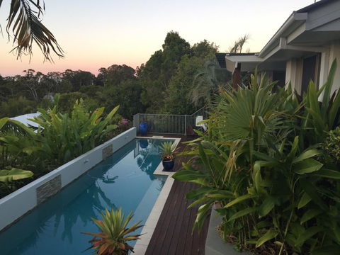 Sunshine Coast Tropical Getaway - Stays Accommodation 1
