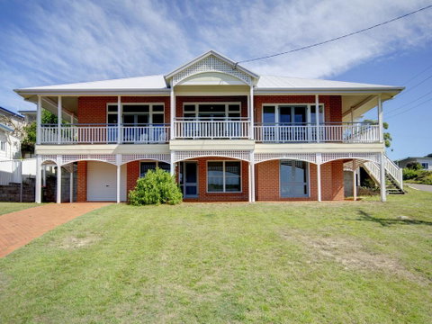 Surf Break - Fingal Bay - Stayed 0