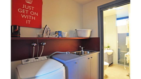 SURF SOUNDS - Stays Accommodation 3