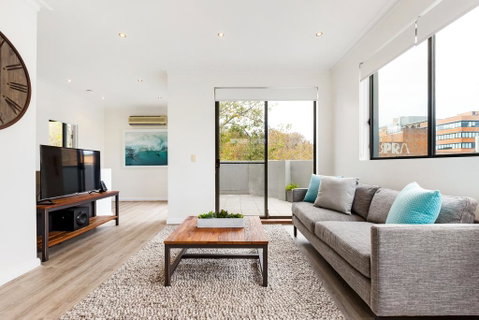 Surry Hills Modern Self-Contained One-Bedroom Apartment (19 FOV) - Stayed 1