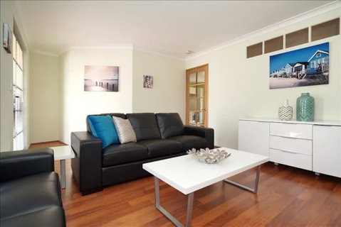 Swan River Applecross Heathcote Park 1BR Villa - Stayed 0