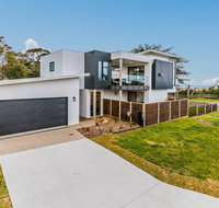 SWEEPING VIEWS - FREE WIFI  NETFLIX - PET FRIENDLY OUTSIDE ONLY - Stayed