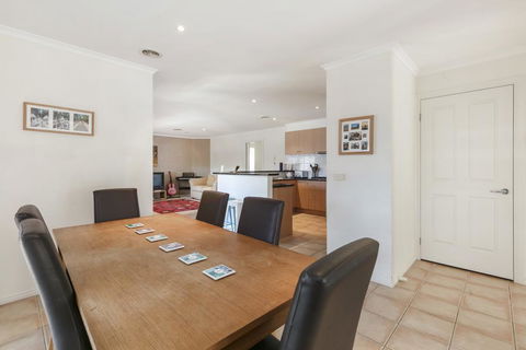 SWEETLANDS SANCTUARY - MT MARTHA - Stays Accommodation 2