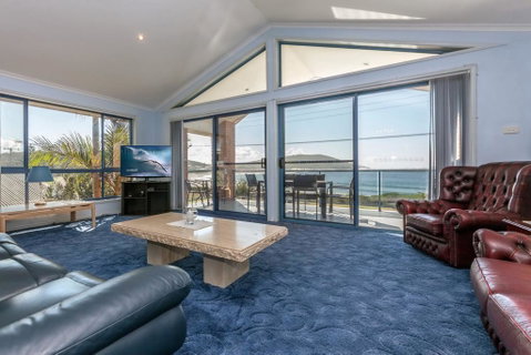 Tah Villa, 1/68 Marine Drive - Stayed 0