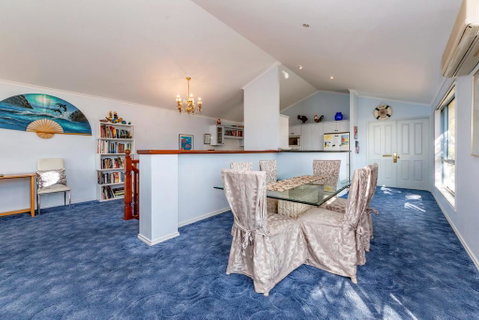 Tah Villa, 1/68 Marine Drive - Stayed 2