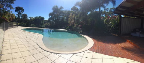 TAKURA HEIGHTS Modern Country Apartment With Pool Access - Stayed 1