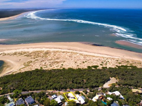 The Beach House - Stays Accommodation 0