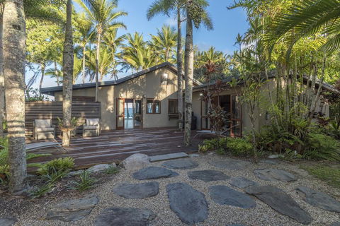The Beach House On Newell - Stayed 1