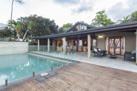 The Beach House On Newell - Stayed 2