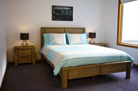 Penguin Beachfront Apartments - Stayed 10