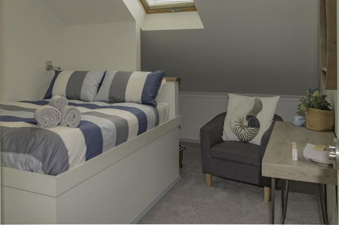 South Arm Luxury Loft - Stayed 9