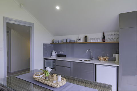 South Arm Luxury Loft - Stayed 2