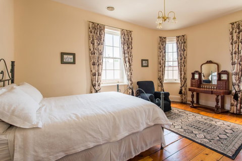 Grand Old Duke - Stayed 26