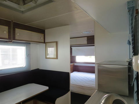 Captain Cook Holiday Park - Stayed 24