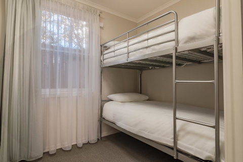 Argosy Motor Inn - Stayed 19
