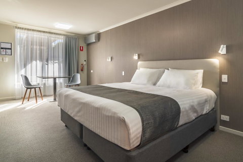 Argosy Motor Inn - Stayed 12