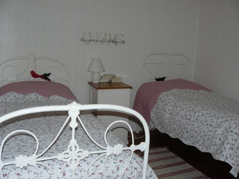 Sassafras Springs - Stayed 6