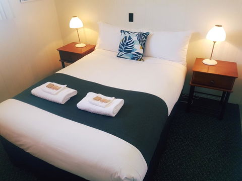 Ocean View Cottage - Stays Accommodation 4