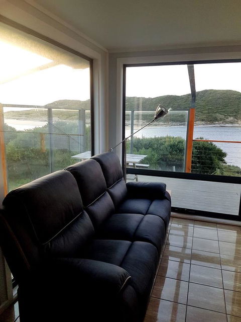 Ocean View Cottage - Stays Accommodation 10