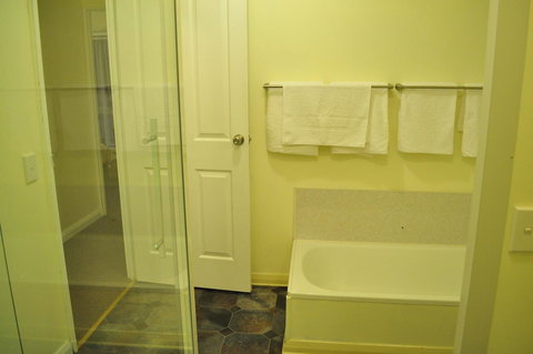 GreenGate Cottages - Stayed 27