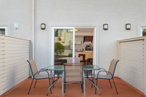 Apartment 104 - Stayed 6