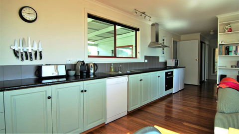 DOLPHIN LOOKOUT COTTAGE - Amazing Views Of The Bay Of Fires - Stayed 5