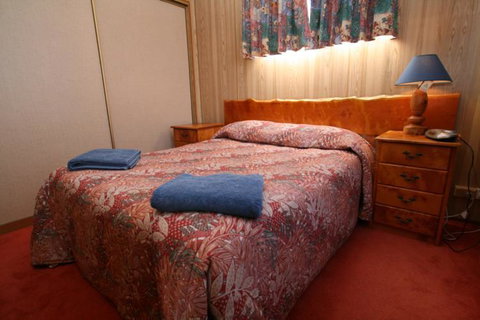 Regatta Point Tavern & Holiday Villas - Stayed 44