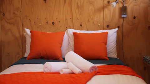 BAY OF FIRES ECO HUT Off Grid Experience At Binalong Bay - Stayed 4