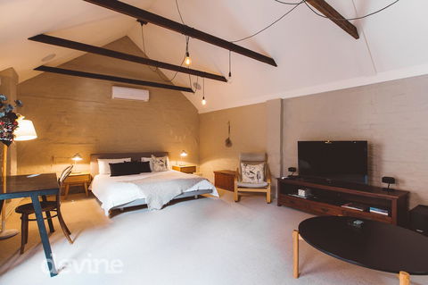 Devine Stays - Hayloft On ELizabeth - Stayed 1