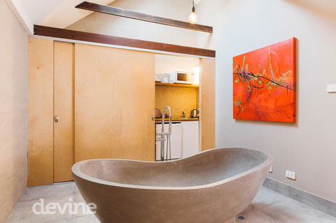 Devine Stays - Hayloft On ELizabeth - Stayed 3