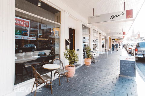 Devine Stays - Hayloft On ELizabeth - Stayed 6