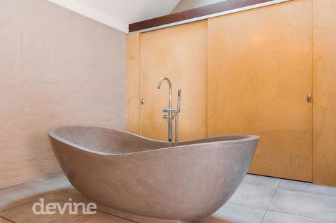 Devine Stays - Hayloft On ELizabeth - Stayed 2