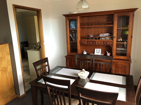 Little Mountain Town - Stays Accommodation 5