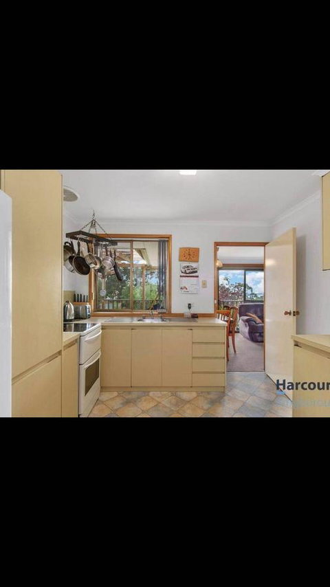 Little Mountain Town - Stays Accommodation 16