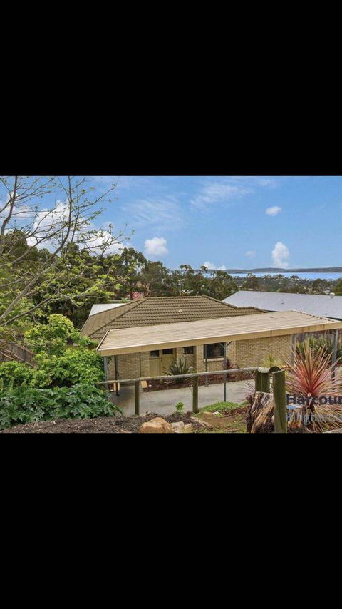 Little Mountain Town - Stays Accommodation 13