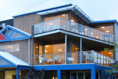 The Island Accommodation - Stays Accommodation 22