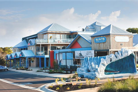 The Island Accommodation - Stays Accommodation 0