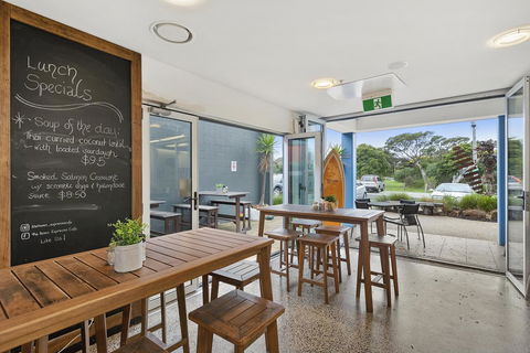 The Island Accommodation - Stays Accommodation 23