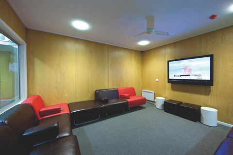 The Island Accommodation - Stays Accommodation 18