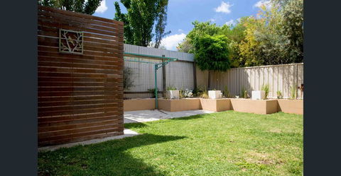 Flora Hill Creek Views - Stayed 17