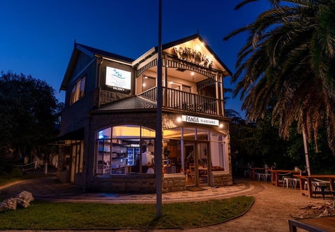 Boathouse Resort Studios And Suites - Stays Accommodation 5