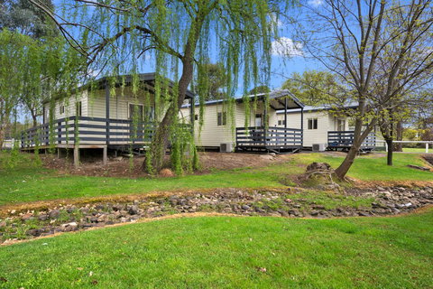 High Country Holiday Park - Stayed 21