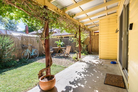 Avalon House - Stayed 19