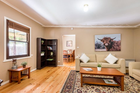 Avalon House - Stayed 27